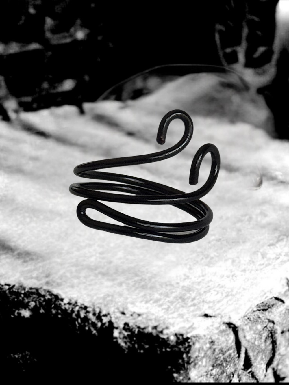 5 For $25💫Minimalist Black Spiral Wire Ring